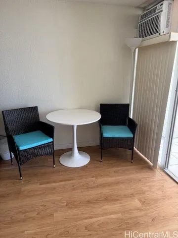 $1,900 | 445 Seaside Avenue, Unit 3109, Honolulu, HI 96815