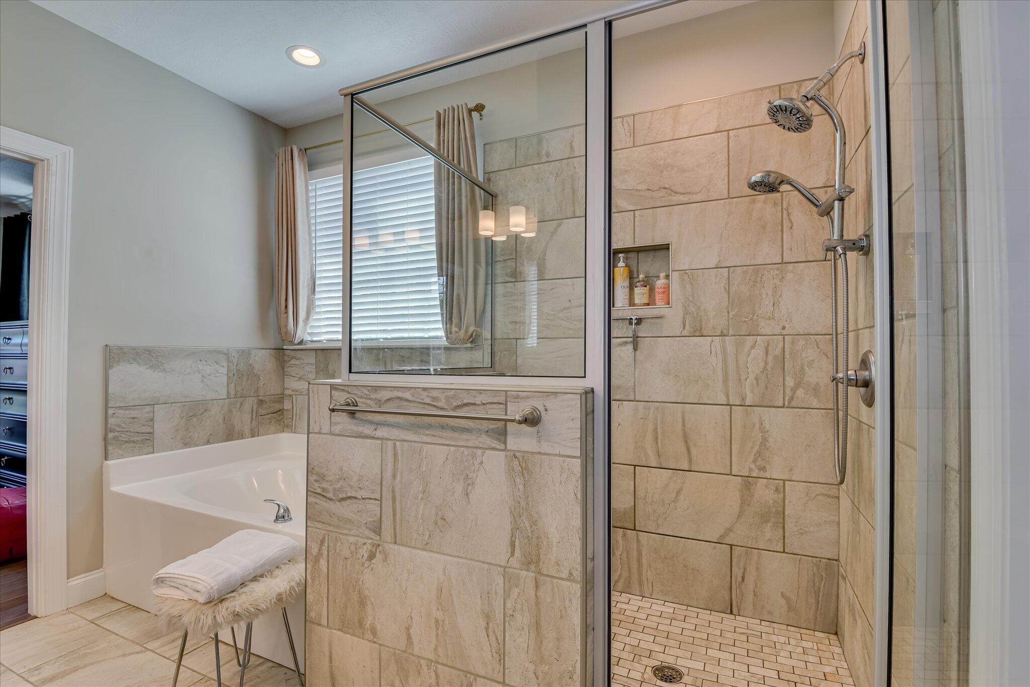 3118 Ridgefield Drive Grovetown, GA 30813 - Photo 31 of 67 Large walk in Shower fits 2!