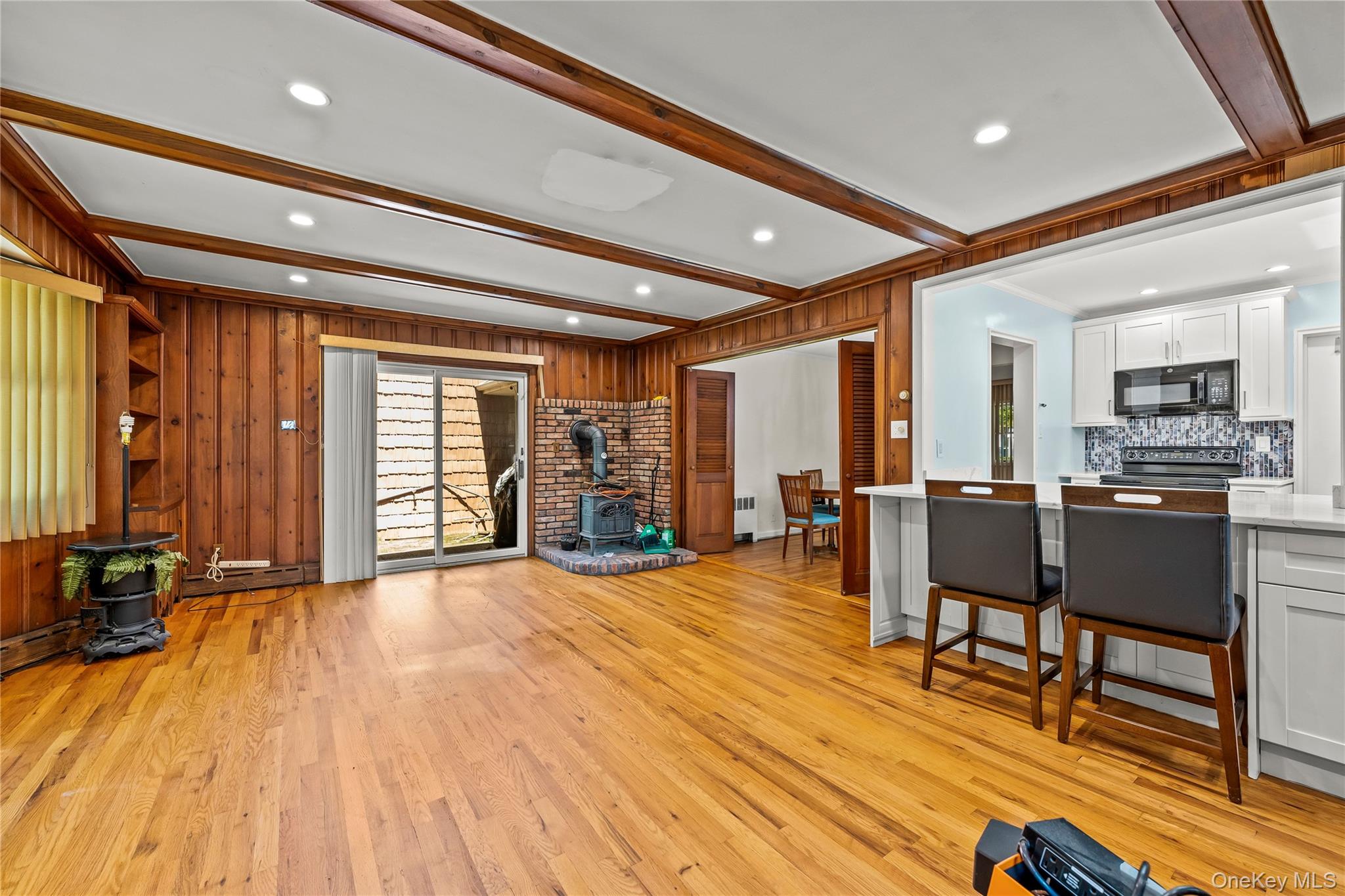 26 Sycamore Road Valley Stream, NY 11581 - Photo 33 of 48 Gallery Image 33