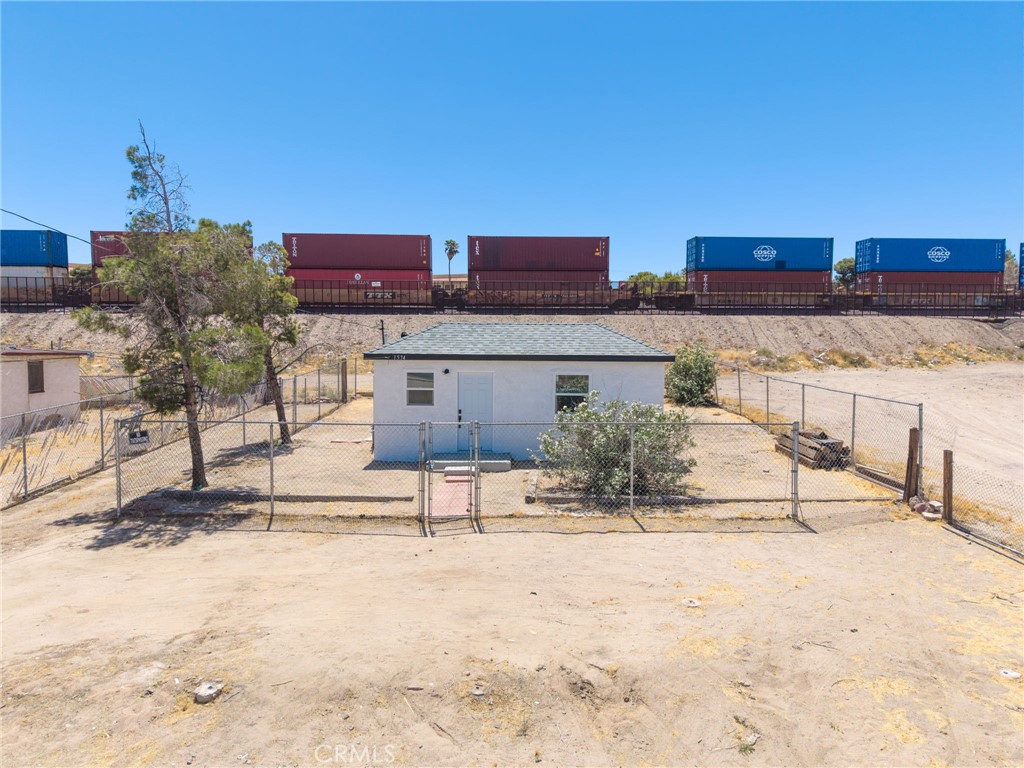 1574 Riverside Drive Barstow, CA 92311 - Photo 23 of 32 Front of the house