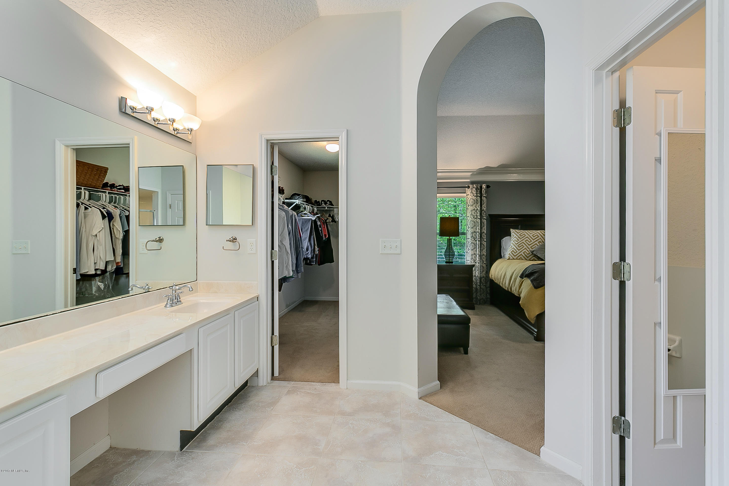 8072 Timbermill Road Jacksonville, FL 32256 - Photo 17 of 32 016_Master Bathroom