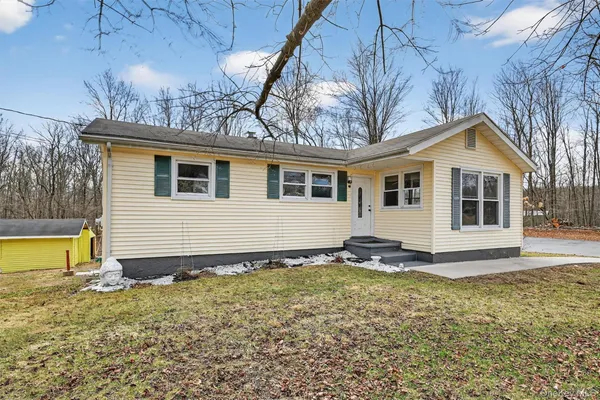 $425,000 | 405 County Route 22, Middletown, NY 10940