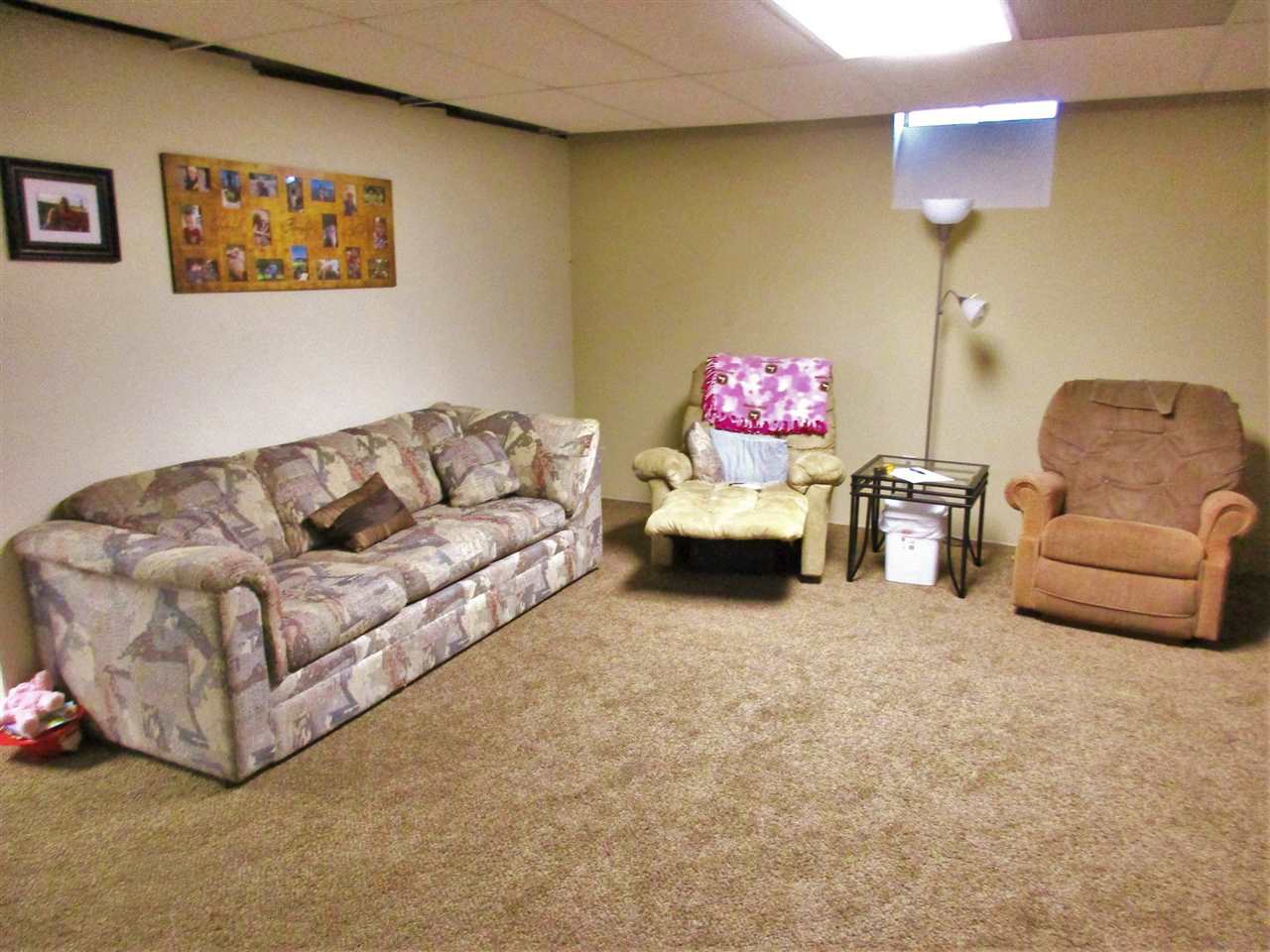 10330 Pittsburg Road Durand, MI 48429 - Photo 27 of 58 31305444-26.JPG
