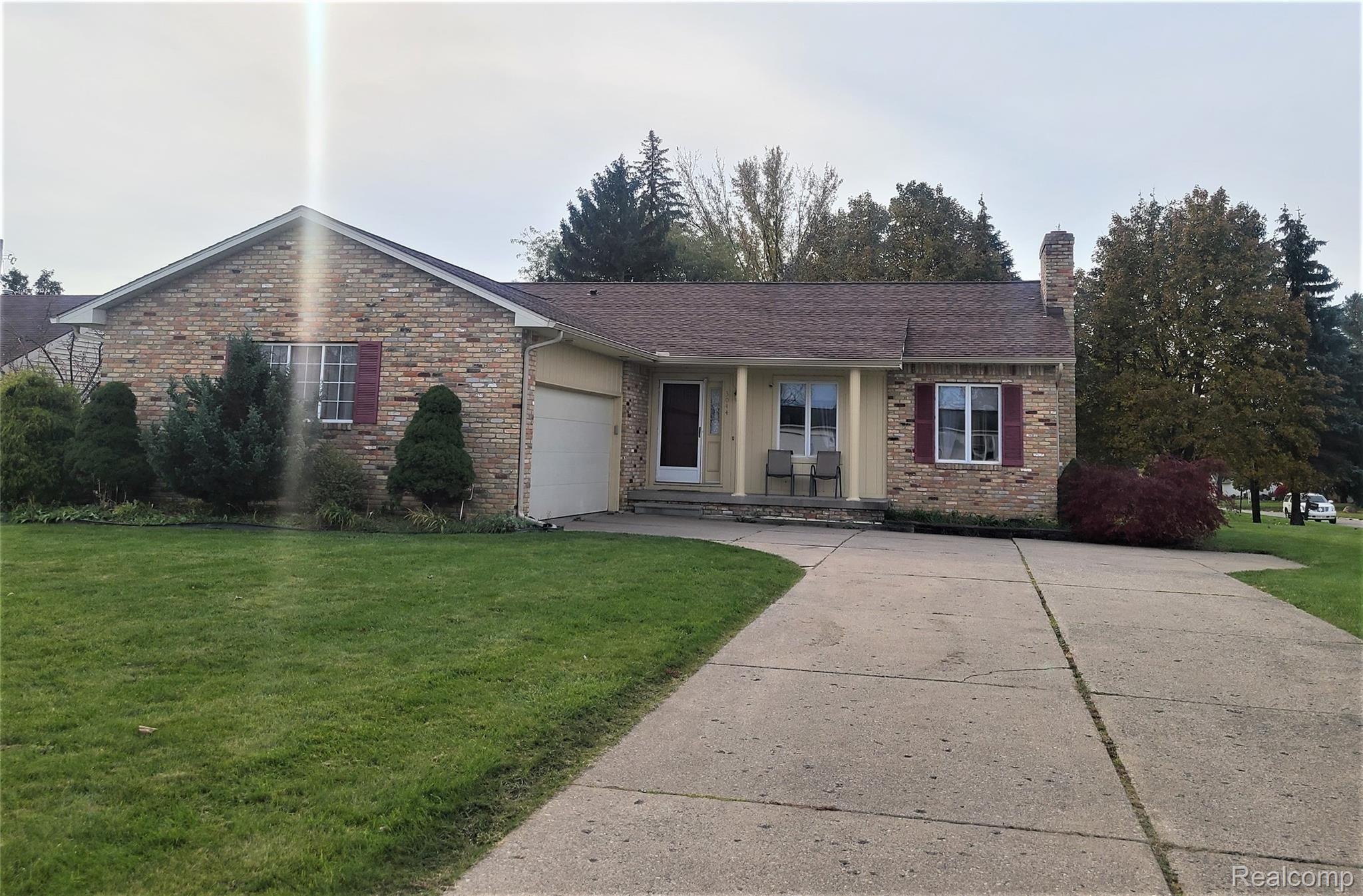 3044 Old Farm Road Flint, MI 48507 - Photo 4 of 30 20211109_101253 (2).jpg