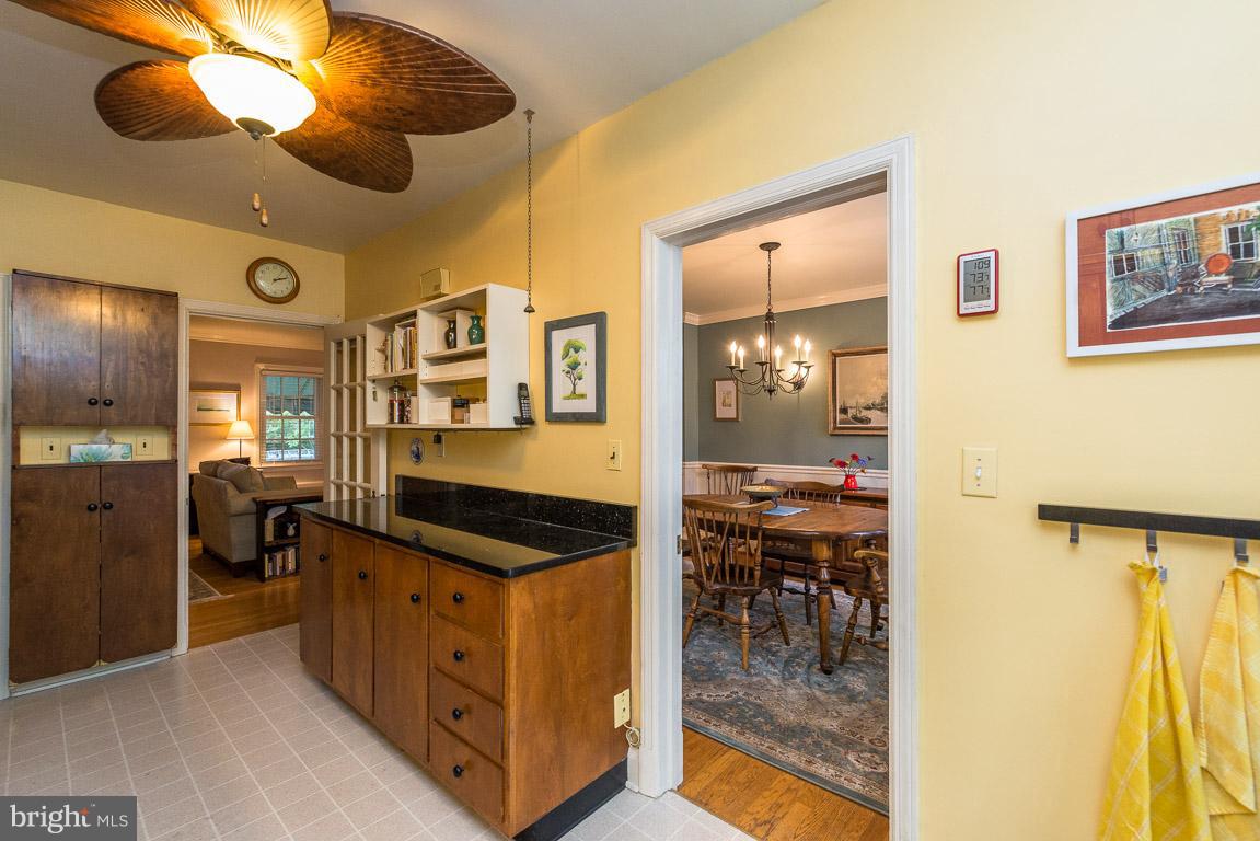312 Murdock Road Baltimore, MD 21212 - Photo 12 of 28 Kitchen