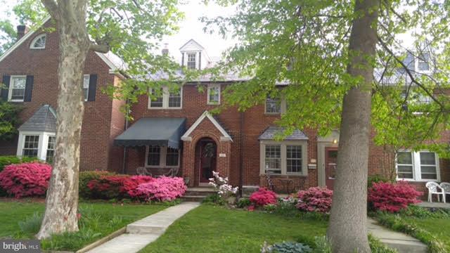 312 Murdock Road Baltimore, MD 21212 - Photo 3 of 28 Flowering azaleas in the spring