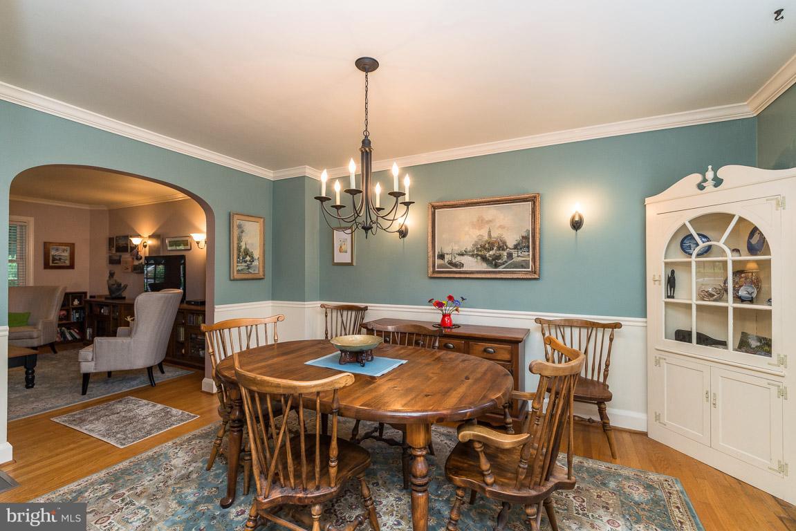 312 Murdock Road Baltimore, MD 21212 - Photo 8 of 28 Dining Room