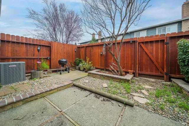 $423,950 | 2827 Sunburst Drive, Fairfield, CA 94533