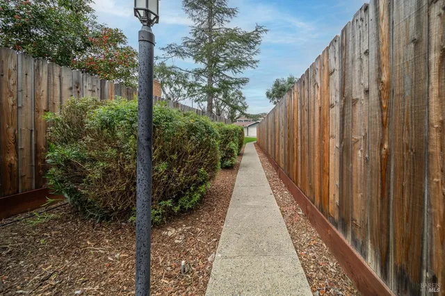 $423,950 | 2827 Sunburst Drive, Fairfield, CA 94533