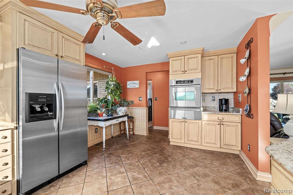 7214 Cardinal Road Algonac, MI 48001 - Photo 19 of 50