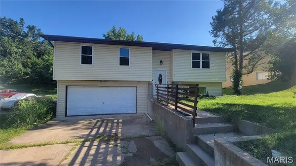 $264,950 | 712 Tanglewood Acres, Festus, MO 63028