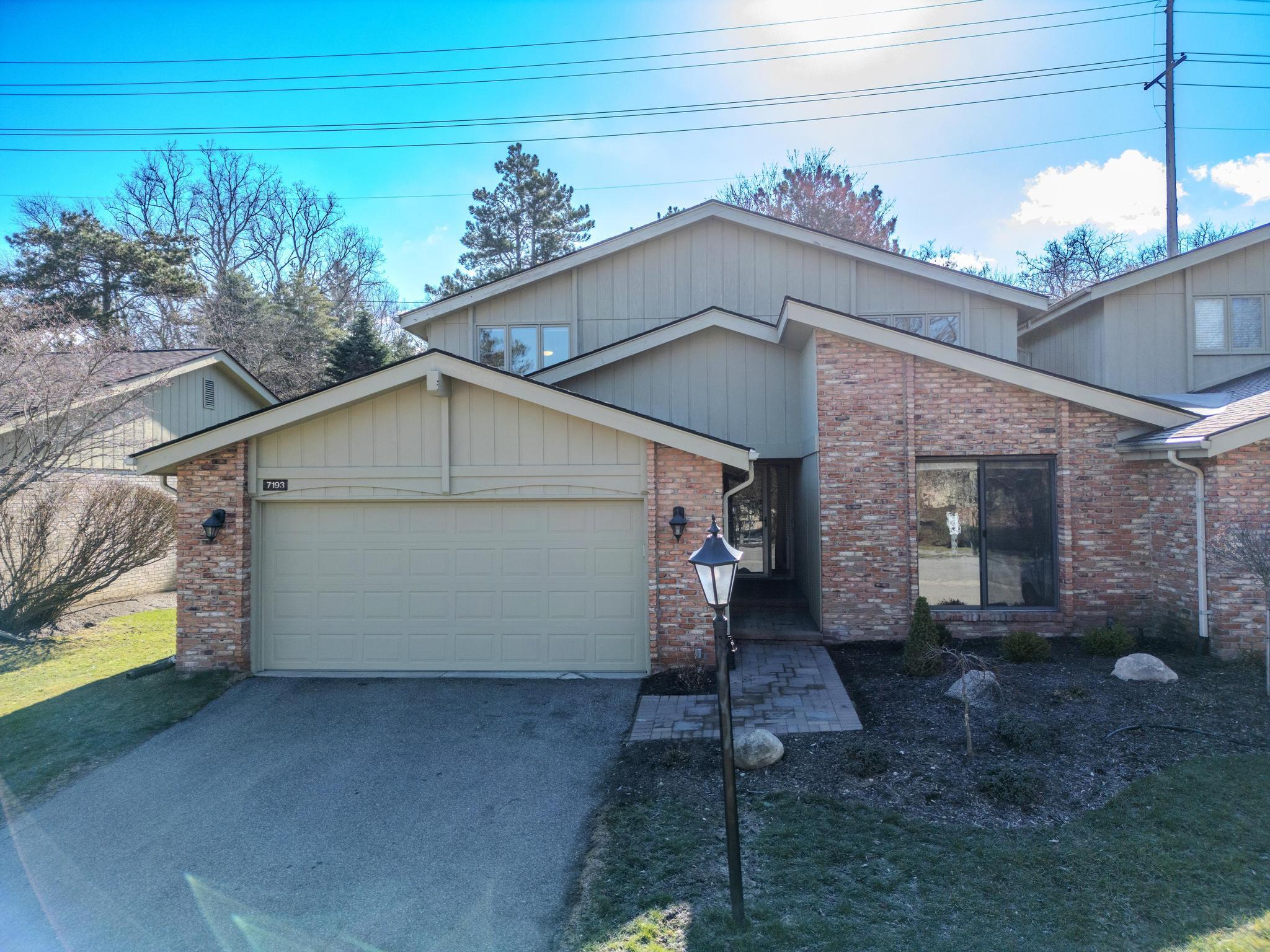 7193 Suncrest Road West Bloomfield, MI 48322 - Photo 1 of 58 7193 Suncrest
