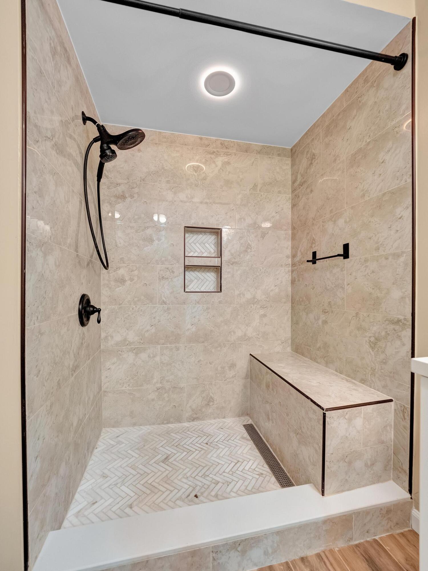 7193 Suncrest Road West Bloomfield, MI 48322 - Photo 36 of 58 P1299051