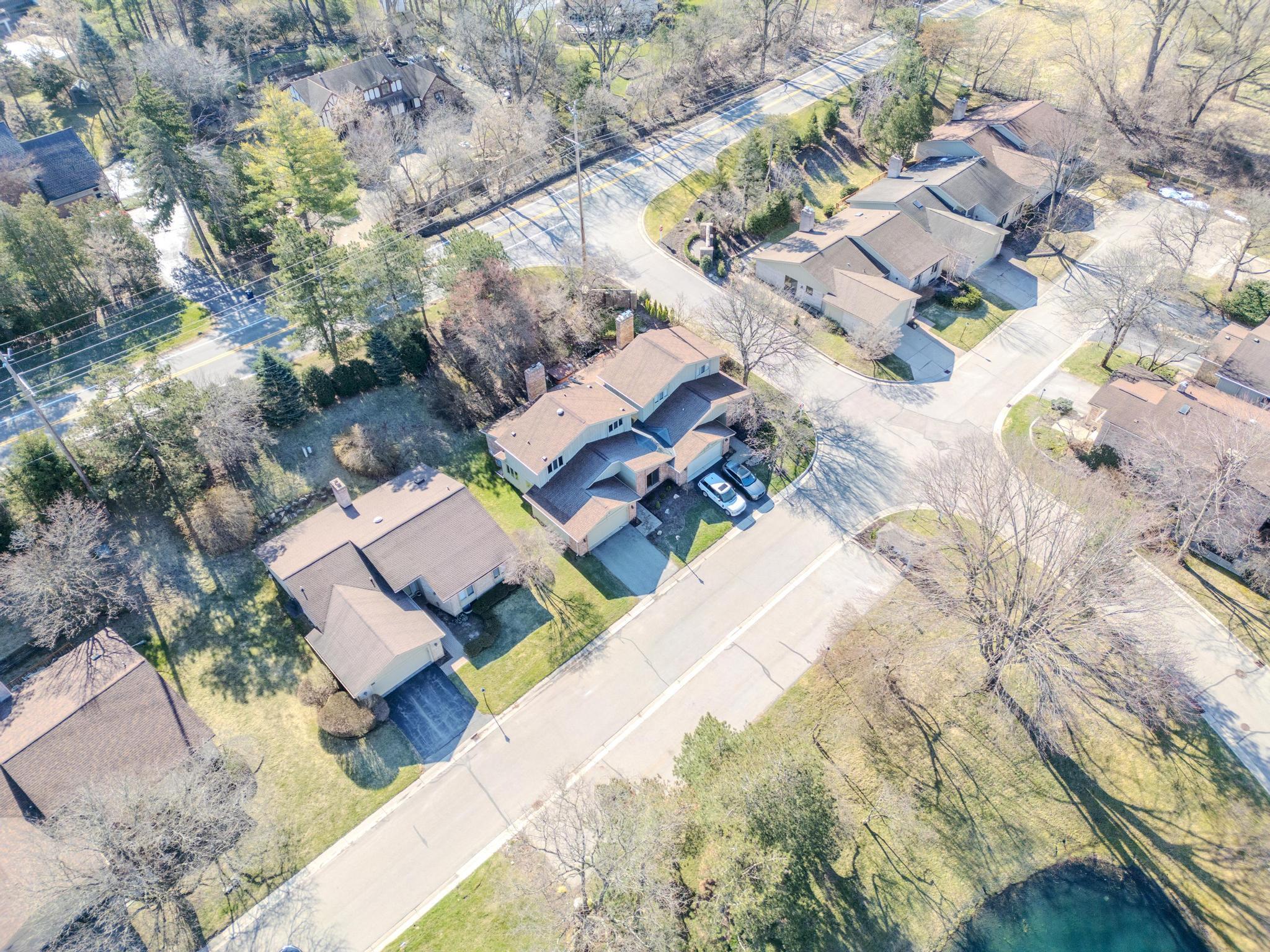 7193 Suncrest Road West Bloomfield, MI 48322 - Photo 5 of 58 DJI_0998
