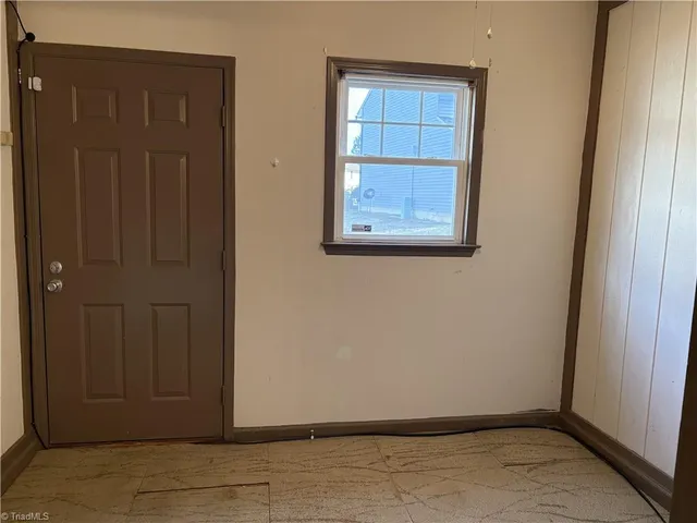 $1,049 | 4014 South Bend Drive, Winston-Salem, NC 27107