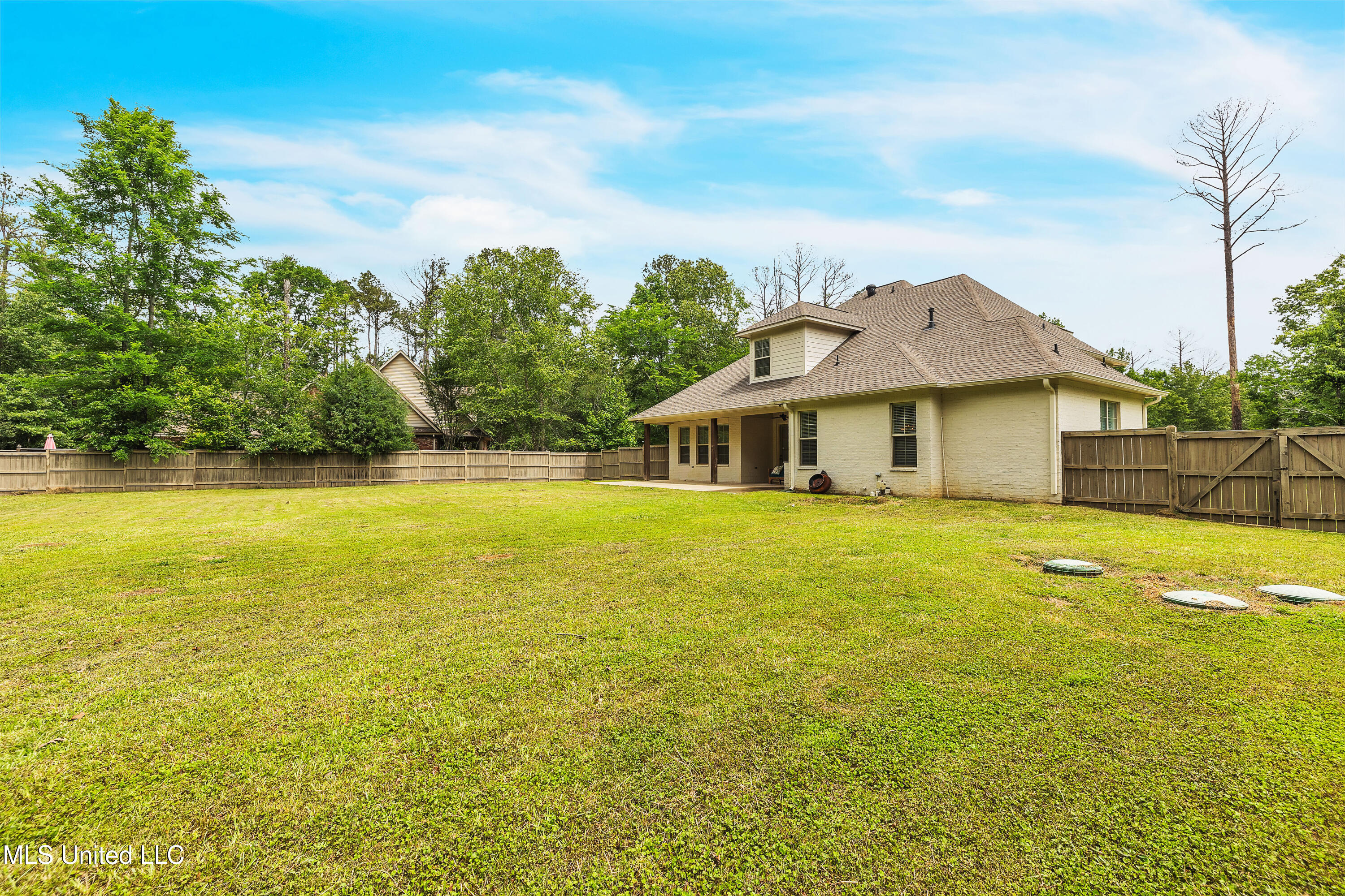 413 Miles Cove Brandon, MS 39047 - Photo 5 of 36 final (5 of 34)