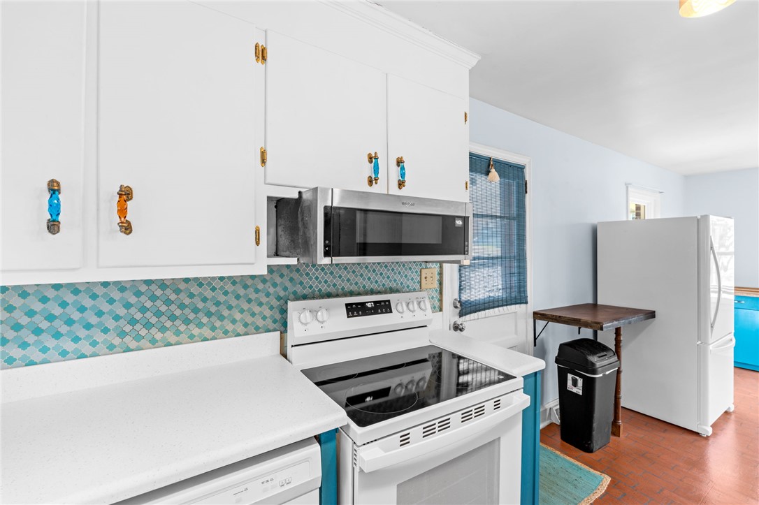 420 Brock Street Central, SC 29630 - Photo 17 of 45 This bright kitchen features modern appliances and ample counter space.