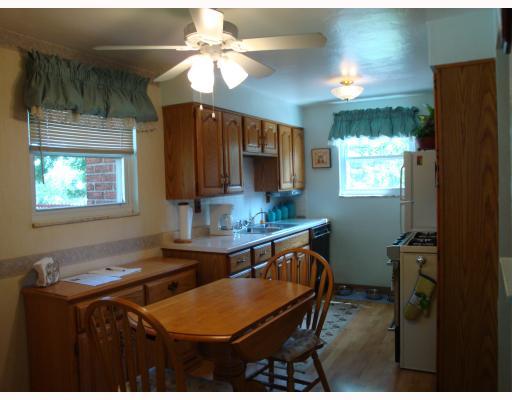 325 Olympic Road Baldwin, PA 15236 - Photo 5 of 10 Kitchen.