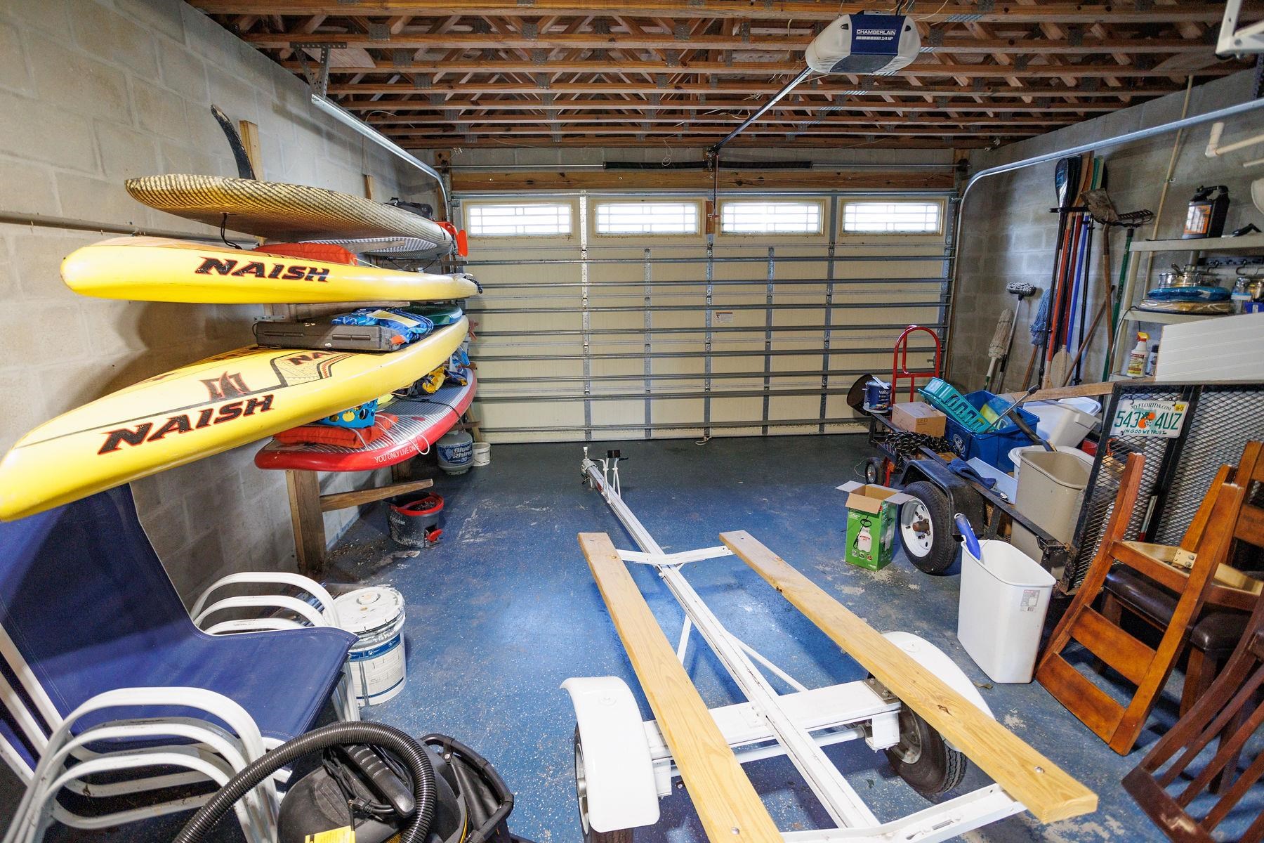 6194 Bear Trail Weeki Wachee, FL 34607 - Photo 52 of 68 a utility room with dryer and washer