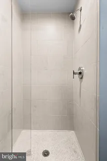 $625,000 | 2101 Market Street, Unit 706, Philadelphia, PA 19103