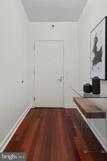 $625,000 | 2101 Market Street, Unit 706, Philadelphia, PA 19103