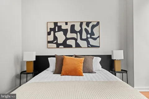 $625,000 | 2101 Market Street, Unit 706, Philadelphia, PA 19103