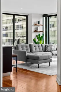 $625,000 | 2101 Market Street, Unit 706, Philadelphia, PA 19103