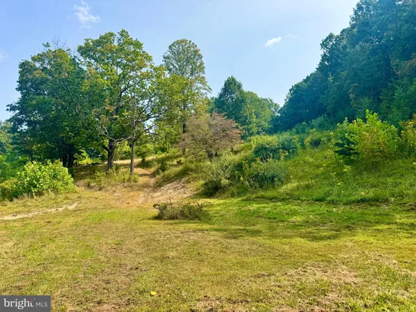 $229,900 | 378 Indian Trail, Seneca Rocks, WV 26884