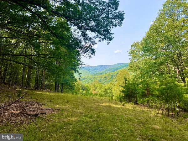 $229,900 | 378 Indian Trail, Seneca Rocks, WV 26884