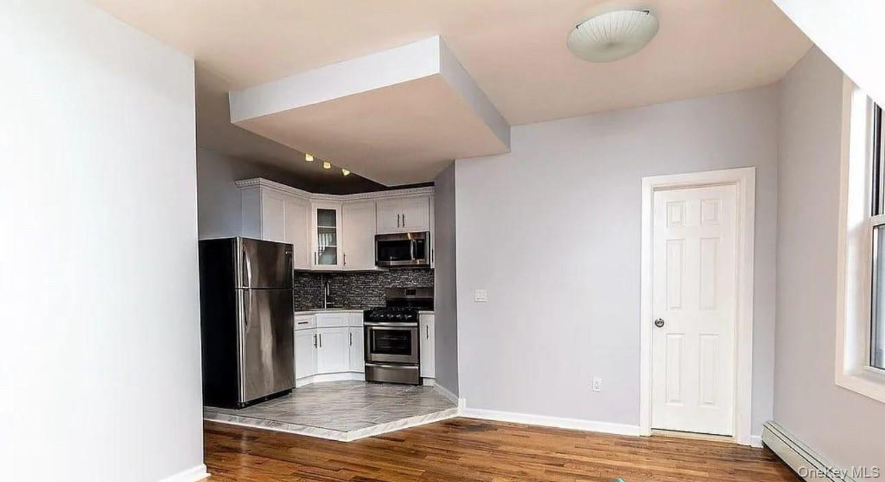 712 East 211th Street Bronx, NY 10467 - Photo 8 of 26