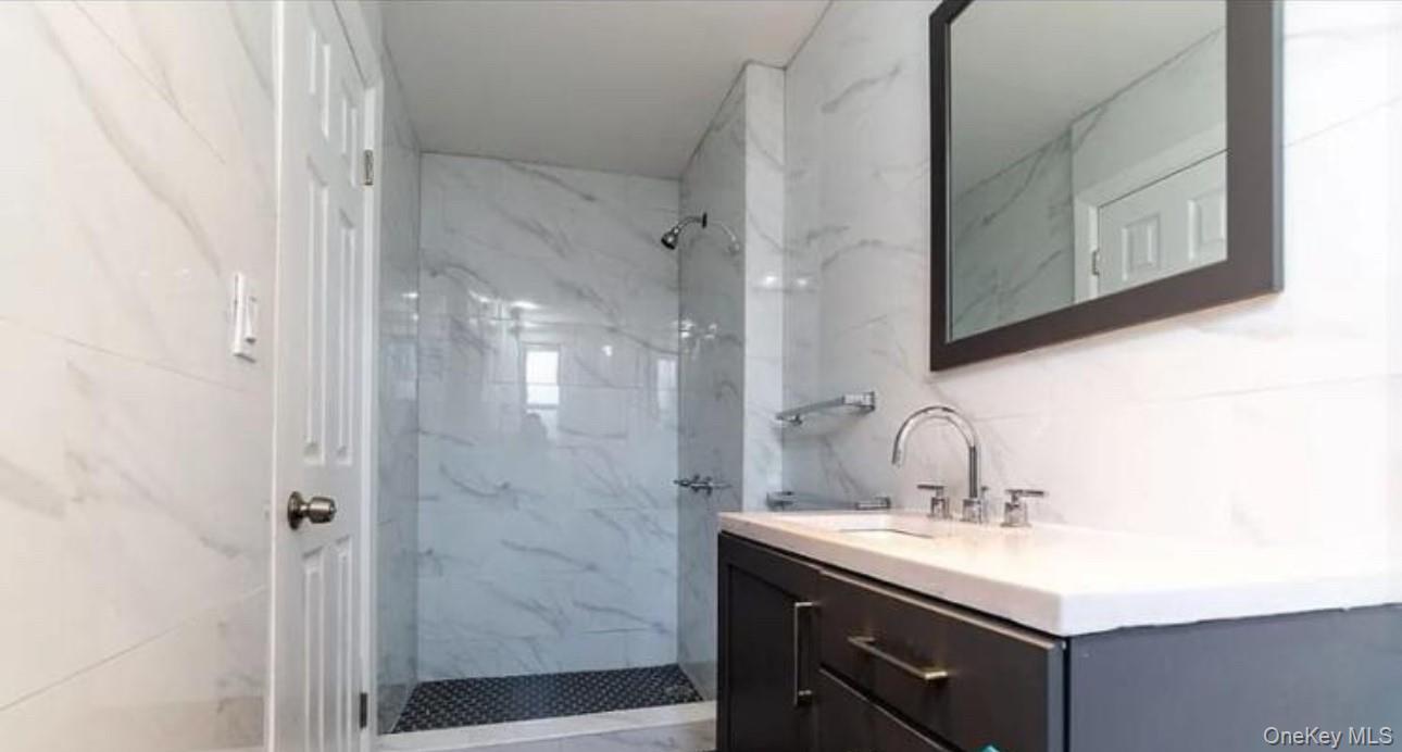 712 East 211th Street Bronx, NY 10467 - Photo 9 of 26