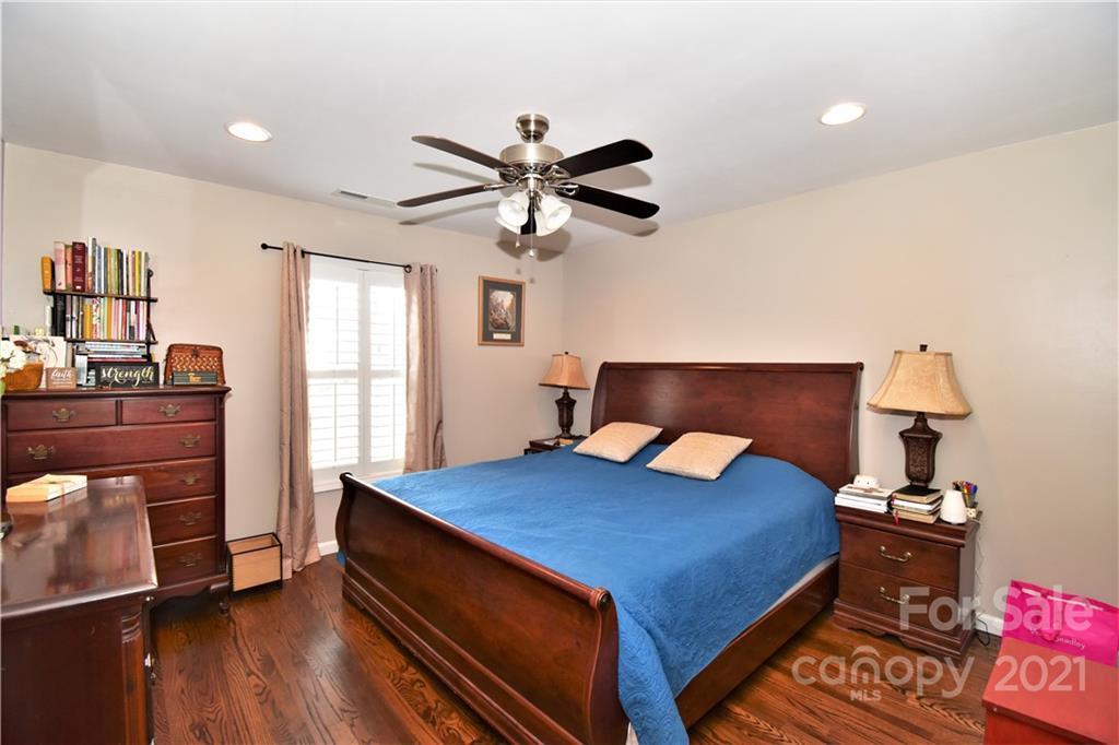 70 Collins Road Marshall, NC 28753 - Photo 12 of 40 Gallery Image 12