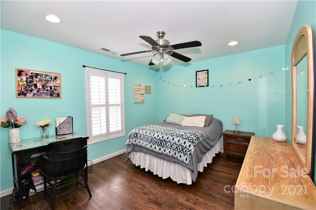 70 Collins Road Marshall, NC 28753 - Photo 15 of 40 Gallery Image 15