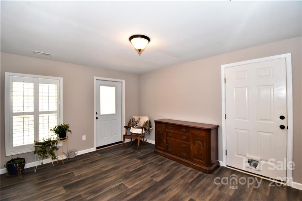 70 Collins Road Marshall, NC 28753 - Photo 21 of 40 Gallery Image 21