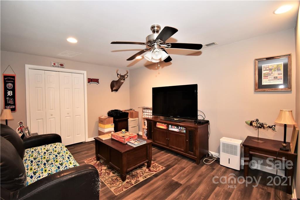 70 Collins Road Marshall, NC 28753 - Photo 22 of 40 Gallery Image 22