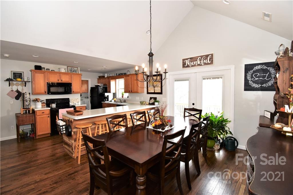 70 Collins Road Marshall, NC 28753 - Photo 7 of 40 Gallery Image 7
