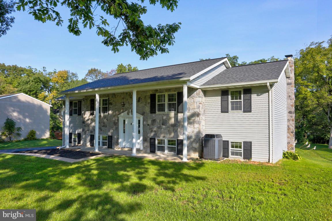 1508 North Reading Road Stevens, PA 17578 - Photo 3 of 39 Gallery Image 3