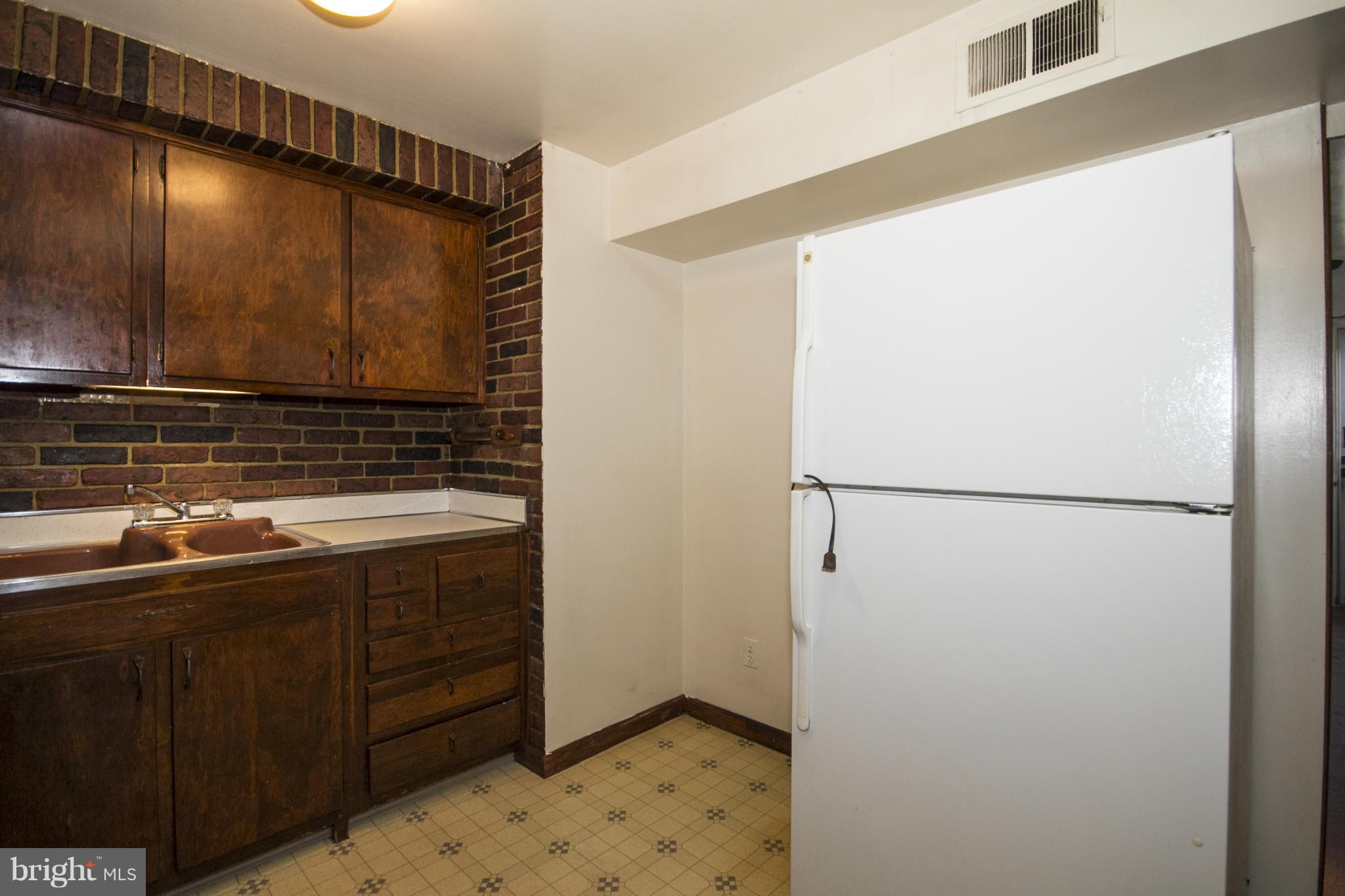 2981 Mallview Road Baltimore, MD 21230 - Photo 12 of 22 Kitchen