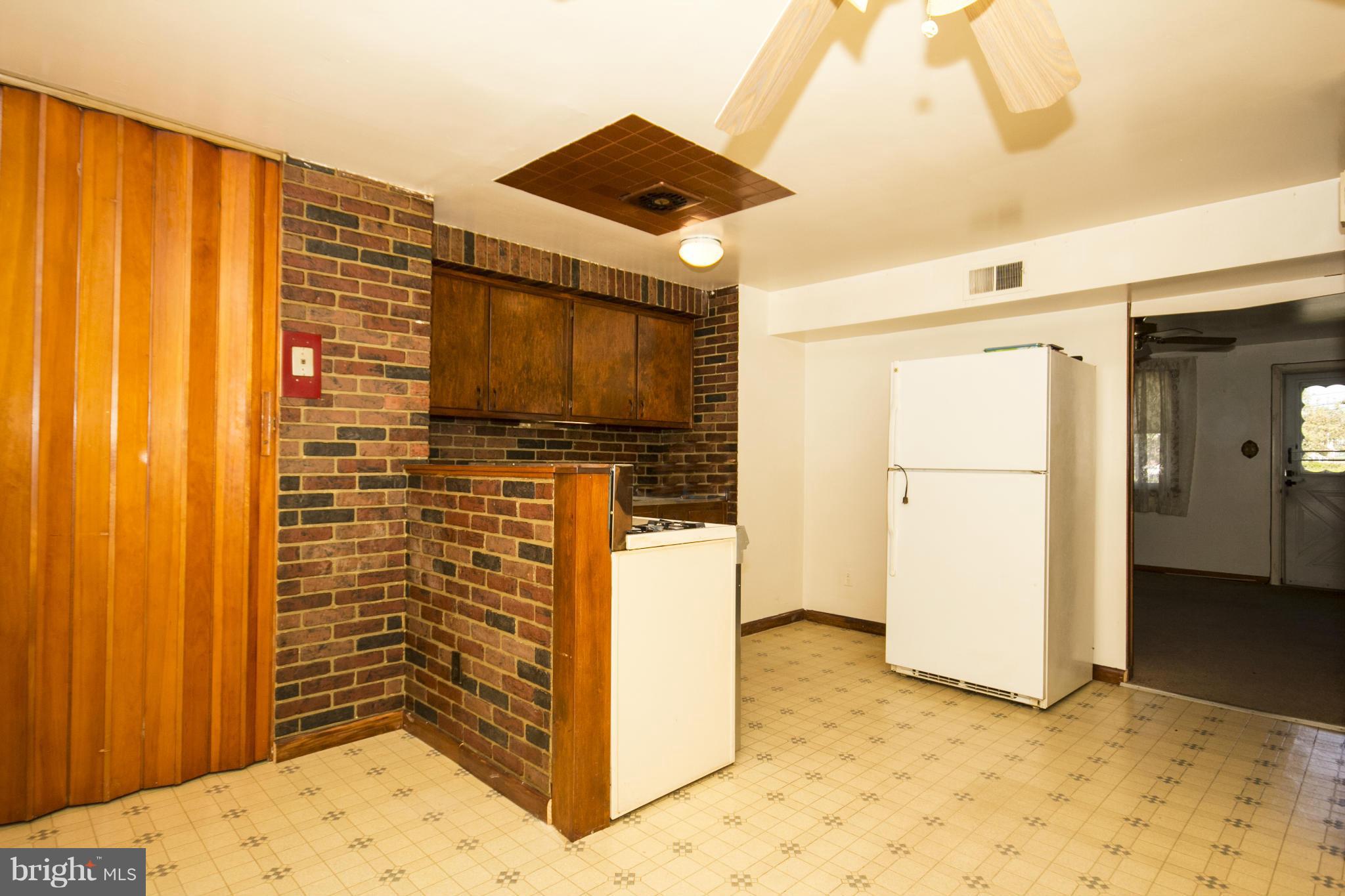 2981 Mallview Road Baltimore, MD 21230 - Photo 10 of 22 Kitchen