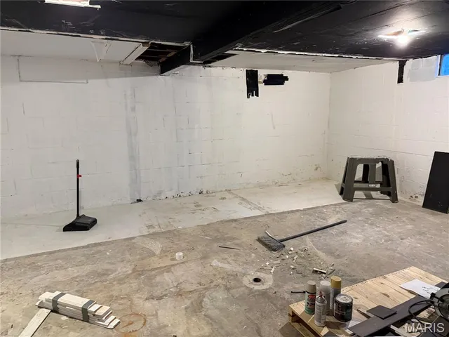 $250,000 | 800 South Main Street, Millstadt, IL 62260