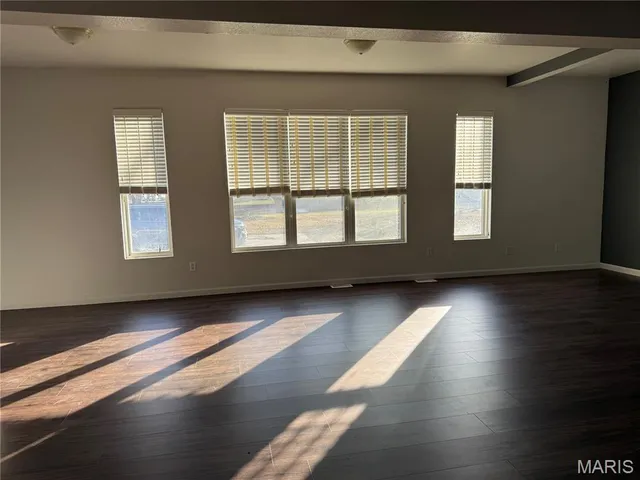 $250,000 | 800 South Main Street, Millstadt, IL 62260