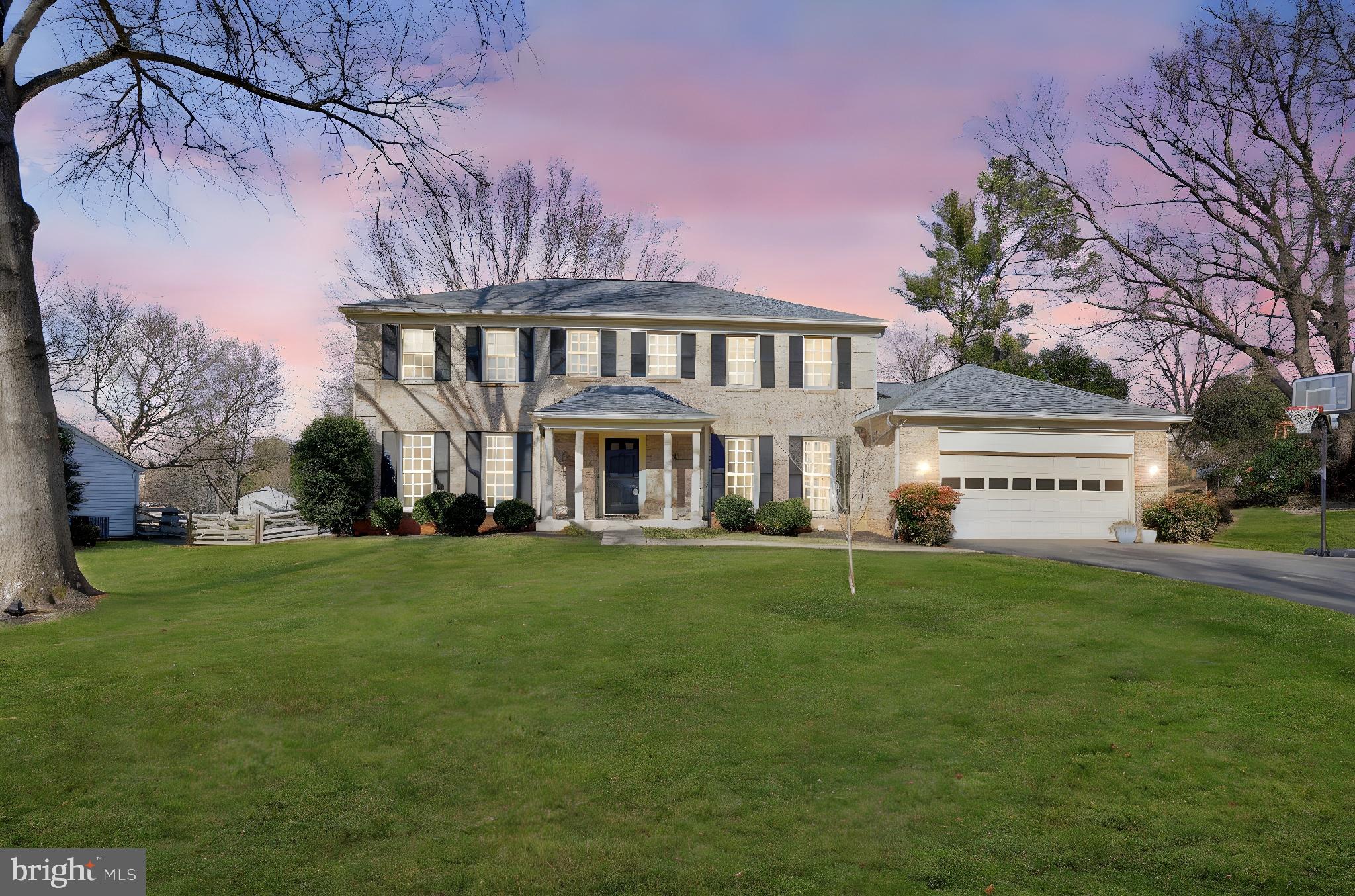 114 Peyton Road Sterling, VA 20165 - Photo 2 of 55 Gallery Image 2