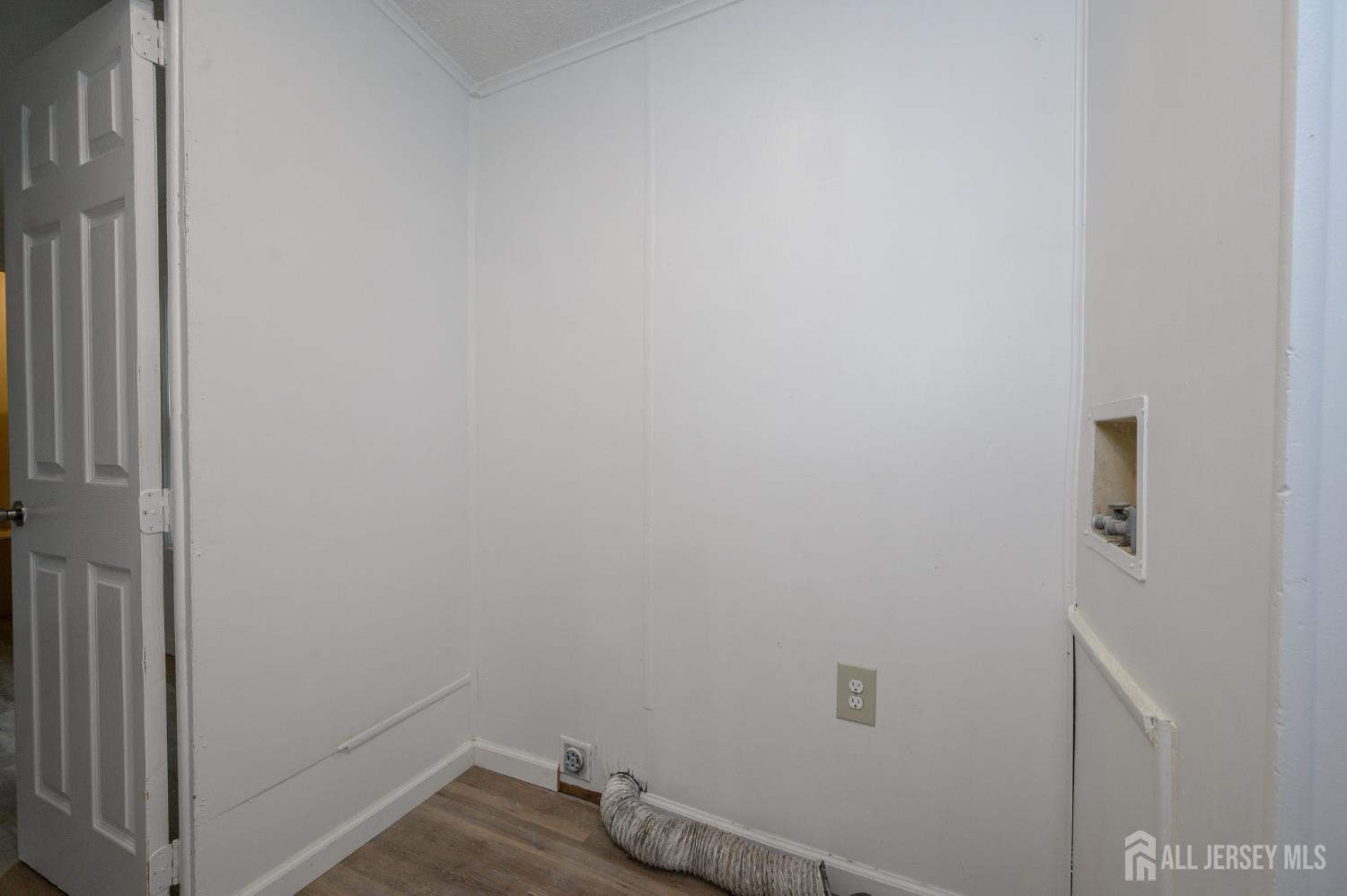 448 Evergreen Road Millville, NJ 08332 - Photo 23 of 29 a view of small space