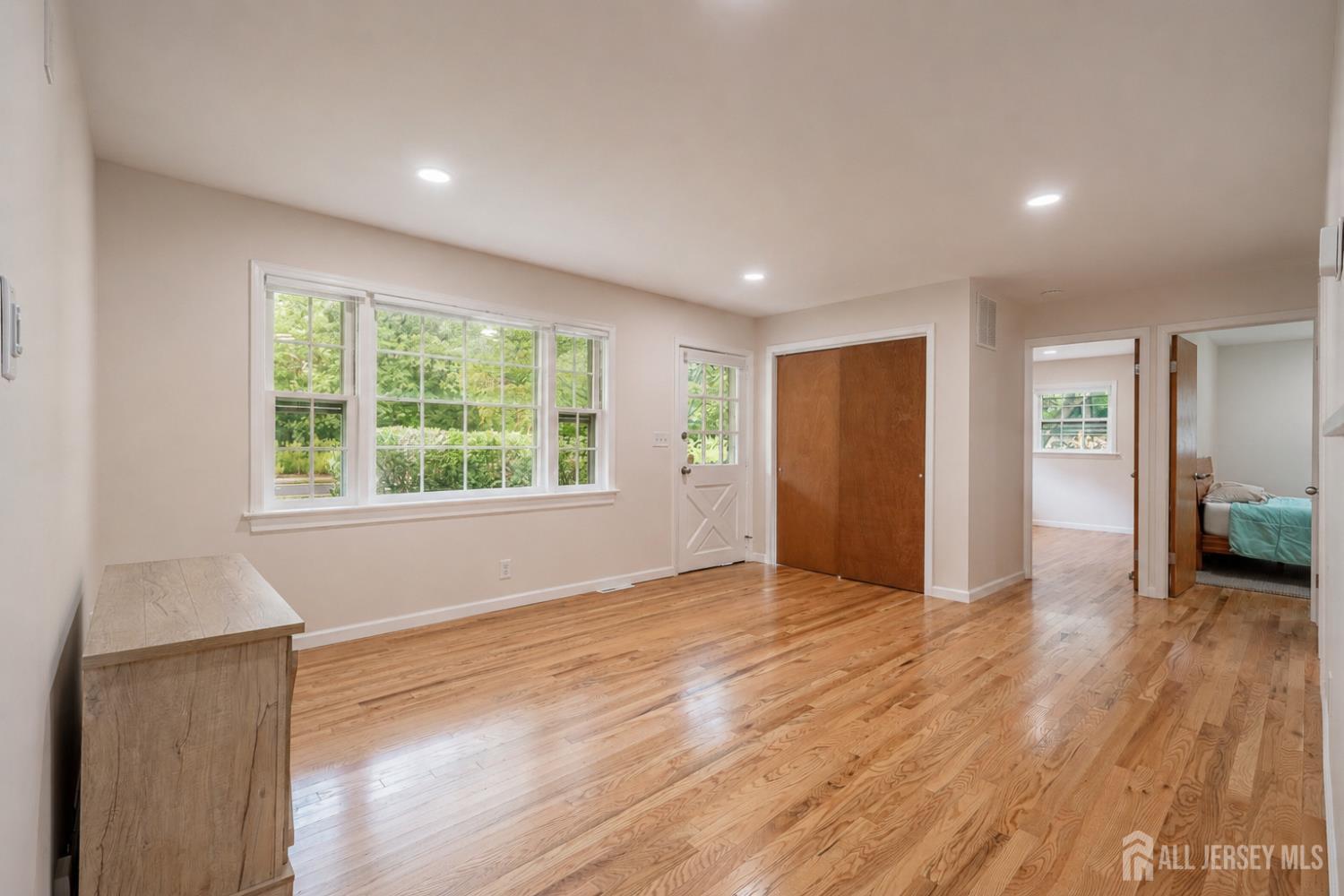 129 Cottrell Road Old Bridge, NJ 07747 - Photo 17 of 31 Gallery Image 17