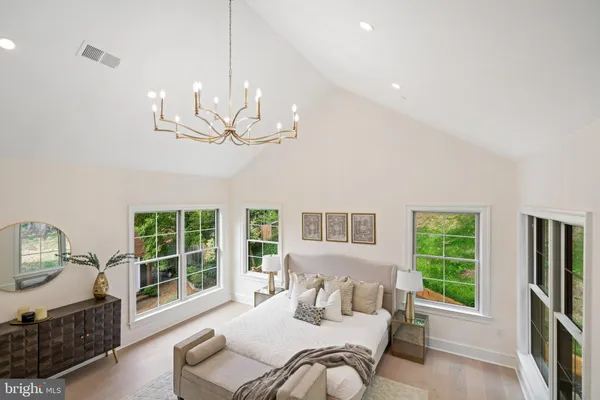 $3,999,901 | 5631 MacArthur Boulevard Northwest, Washington, DC 20016