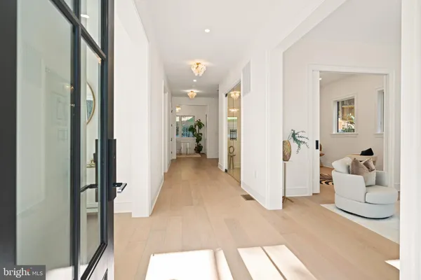 $3,999,901 | 5631 MacArthur Boulevard Northwest, Washington, DC 20016