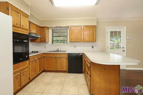 $229,000 | 12345 East Robinhood Drive, Baton Rouge, LA 70815