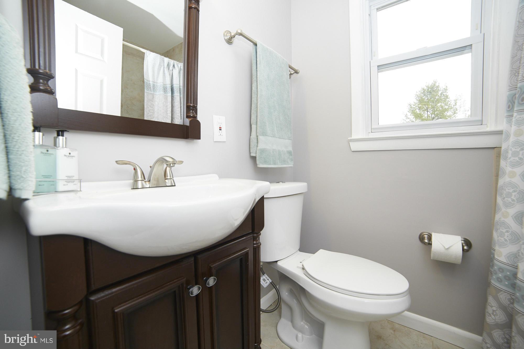 5222 Fredcrest Road Baltimore, MD 21229 - Photo 22 of 30 Bath