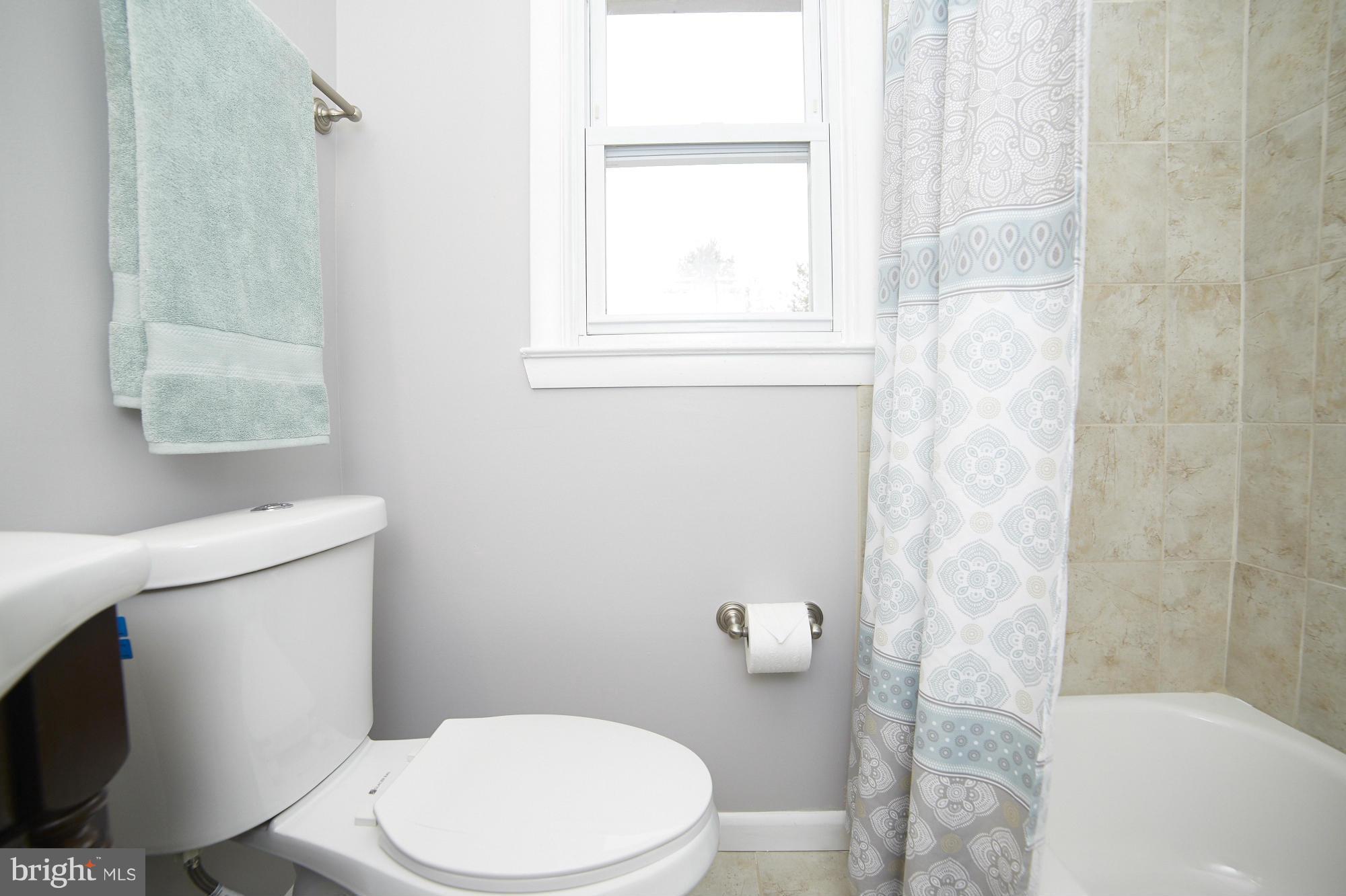 5222 Fredcrest Road Baltimore, MD 21229 - Photo 23 of 30 Bath