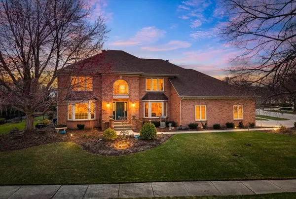 $995,000 | 1576 Pine Lake Drive, Naperville, IL 60564